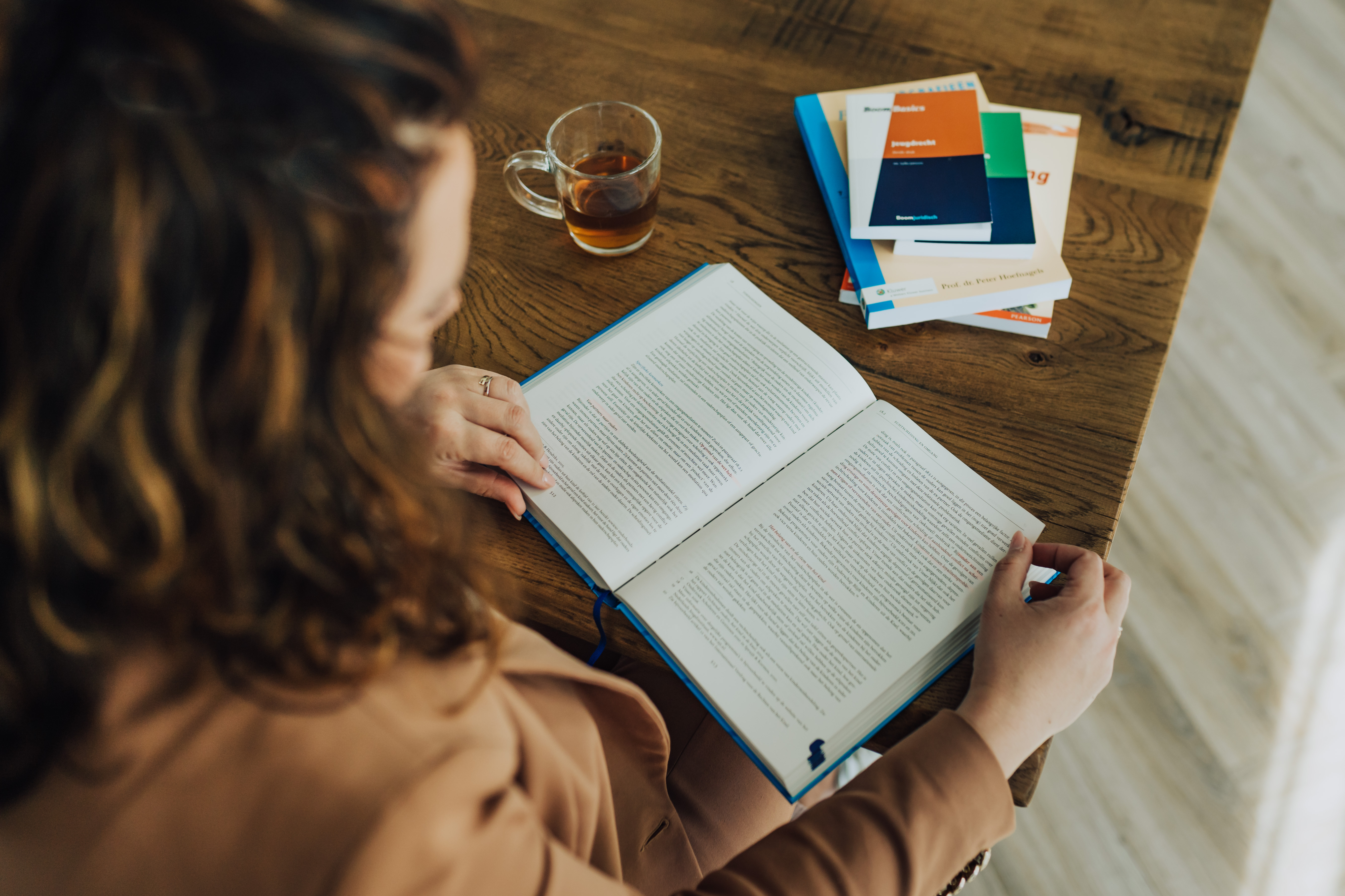 InMedio – Over InMedio 01